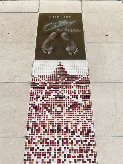 和出奇不意 和出奇不意